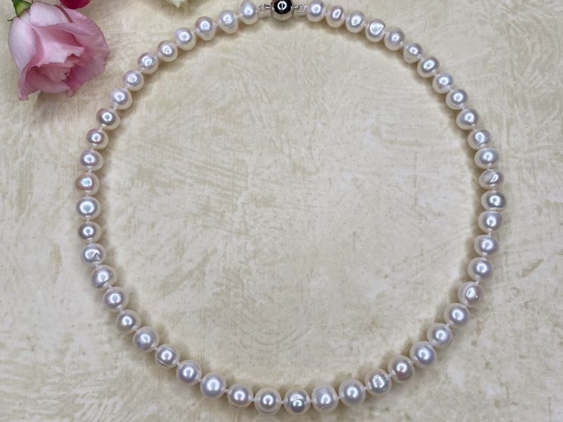 White pearl necklace